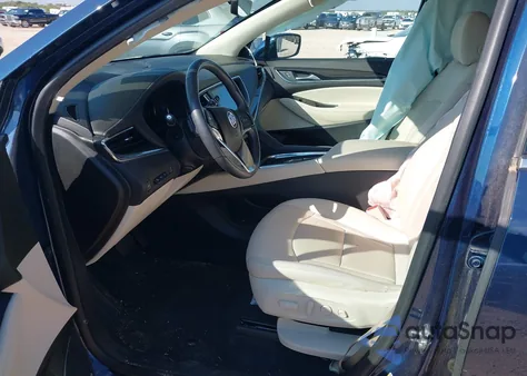 2023 Buick Enclave Premium Fwd z USA, uszkodzony, nr VIN 5GAERCKW7PJ196698